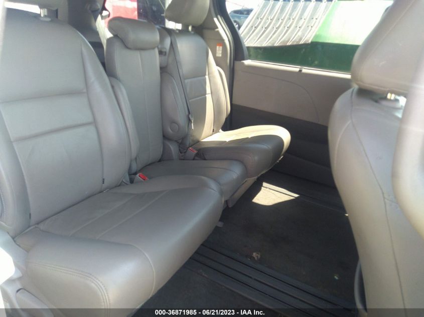 2017 TOYOTA SIENNA LE - 5TDKZ3DC4HS876793