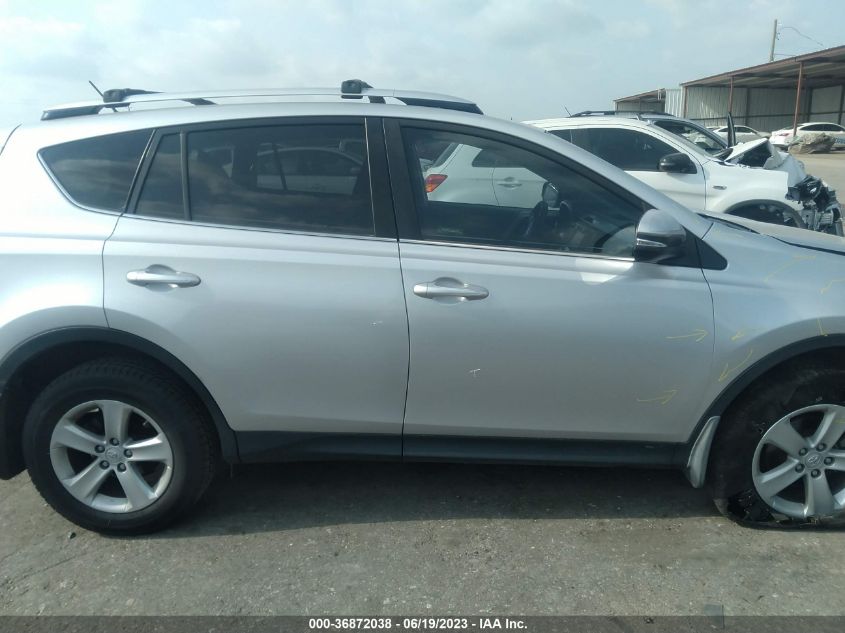 2014 TOYOTA RAV4 XLE - JTMWFREV2ED027279