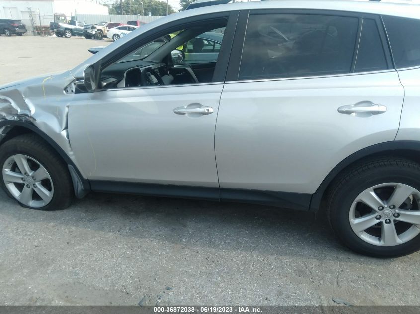 2014 TOYOTA RAV4 XLE - JTMWFREV2ED027279