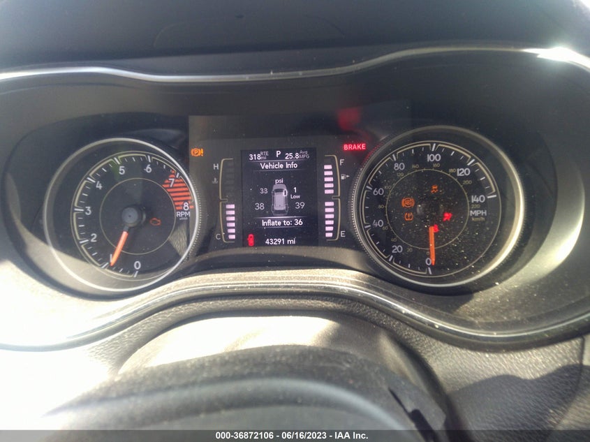 VIN 1C4PJMCX6KD268624 2019 JEEP CHEROKEE LATITUDE