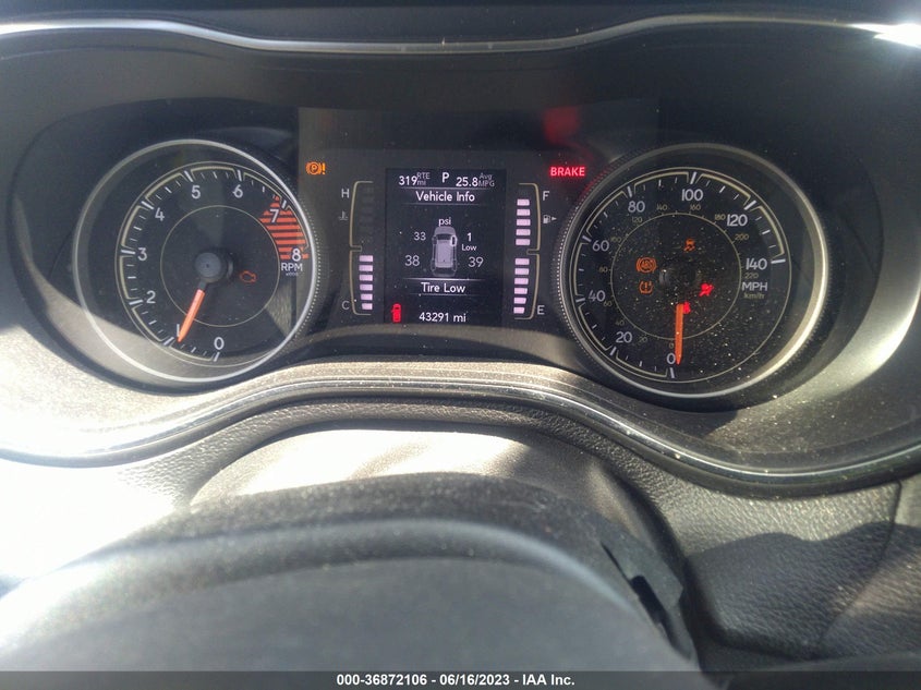VIN 1C4PJMCX6KD268624 2019 JEEP CHEROKEE LATITUDE
