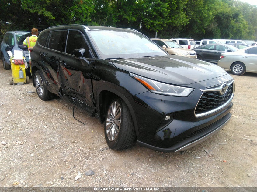 TOYOTA HIGHLANDER PLATINUM 2022