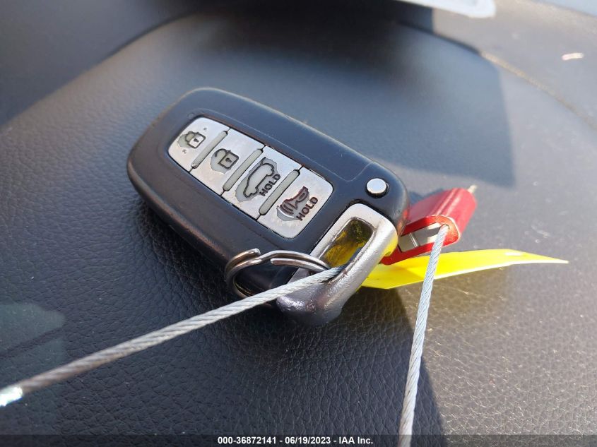 2013 HYUNDAI ELANTRA GT - KMHD35LE1DU123992