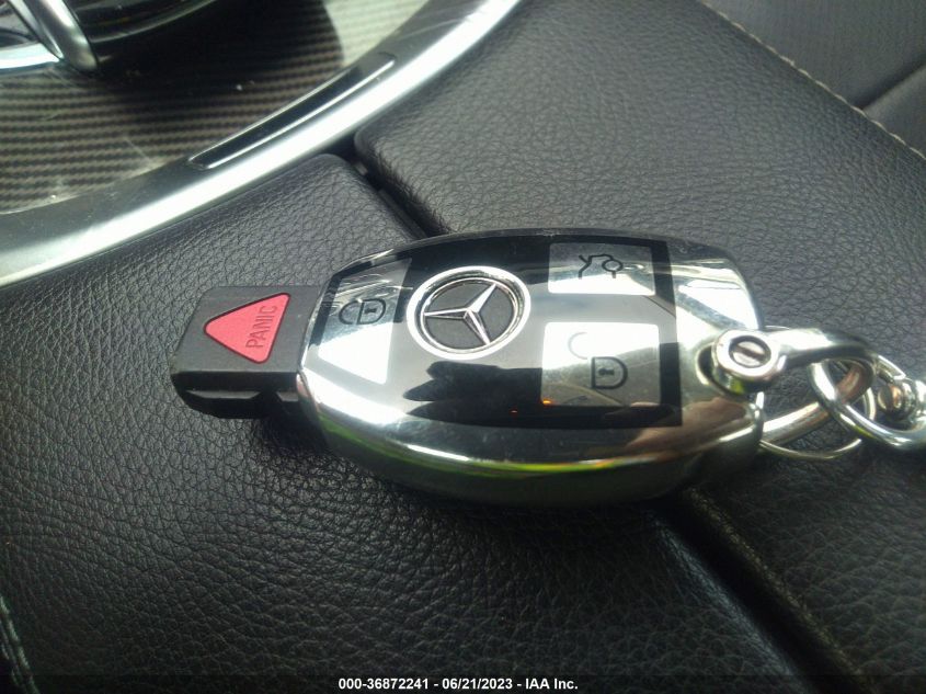 2016 MERCEDES-BENZ C-CLASS C 300 - 55SWF4KB8GU106012