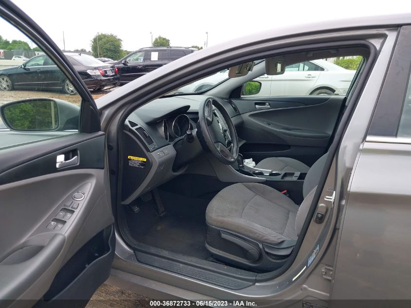 2013 HYUNDAI SONATA GLS PZEV - 5NPEB4AC9DH512882