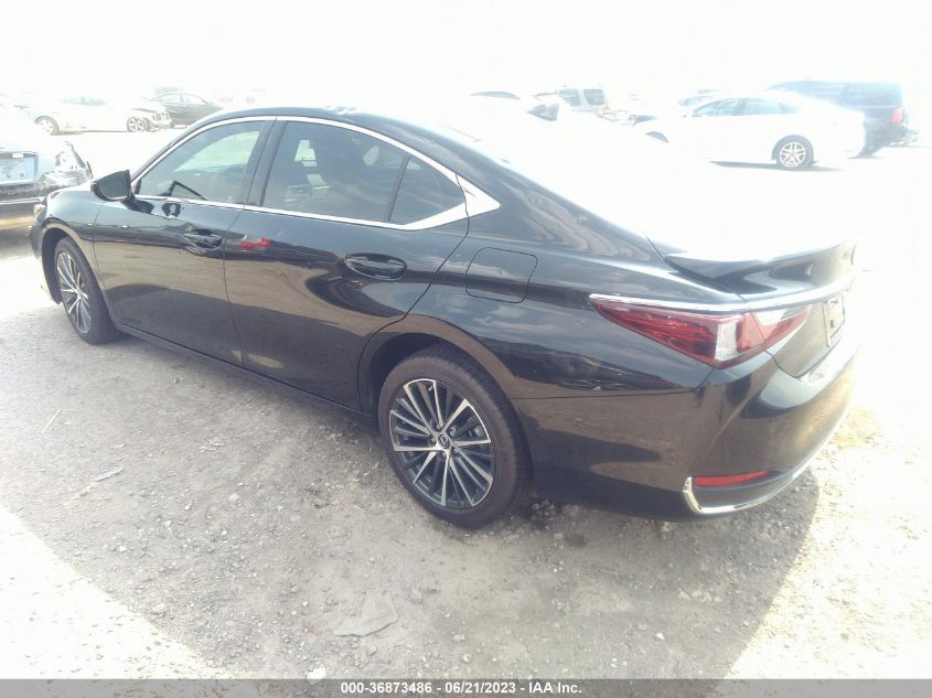 58ADA1C16PU031172 Lexus ES ES 300H 3