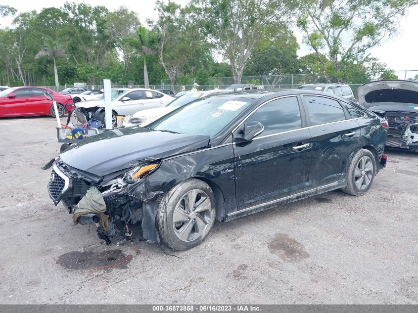 2016 HYUNDAI SONATA HYBRID LIMITED - KMHE34L15GA017885