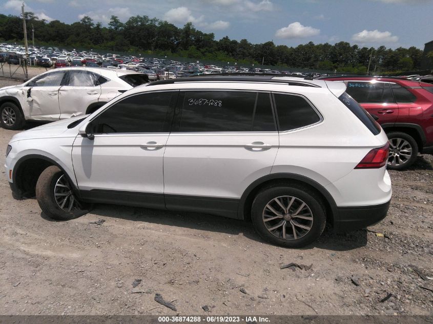 2019 VOLKSWAGEN TIGUAN SE/SEL/SEL R-LINE JET-BLA - 3VV2B7AX8KM192437