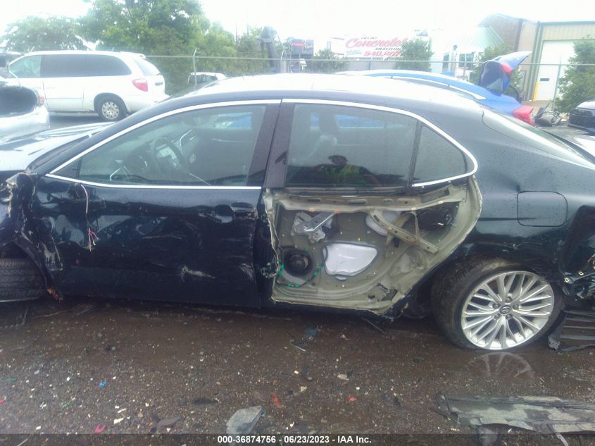 2018 TOYOTA CAMRY LE/SE/XLE/L - 4T1B11HK9JU512556