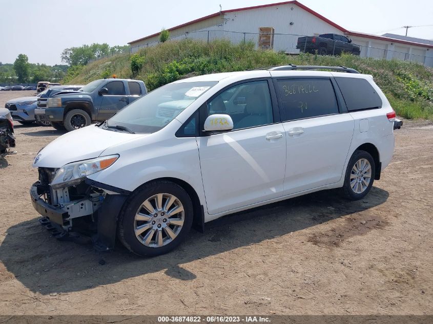 5TDJK3DC9ES074297 2014 TOYOTA SIENNA, photo no. 2