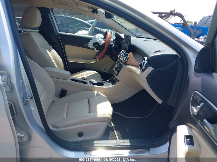 2019 MERCEDES-BENZ GLA GLA 250 - WDCTG4EBXKU003357