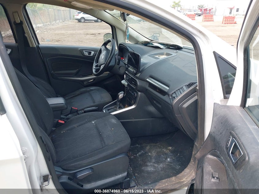 VIN MAJ3P1TE4JC217580 2018 FORD ECOSPORT SE