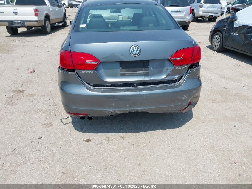 2013 VOLKSWAGEN JETTA SEDAN SE - 3VWDX7AJ6DM440396