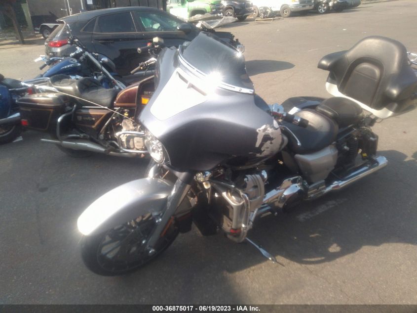 2019 HARLEY-DAVIDSON FLHXSE - 1HD1PXL18KB960315