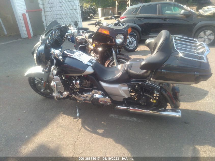 2019 HARLEY-DAVIDSON FLHXSE - 1HD1PXL18KB960315