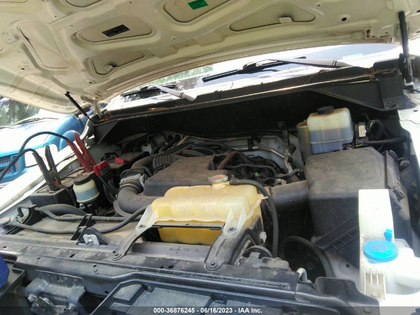 2014 NISSAN NV SV 1N6BF0LY4EN105740