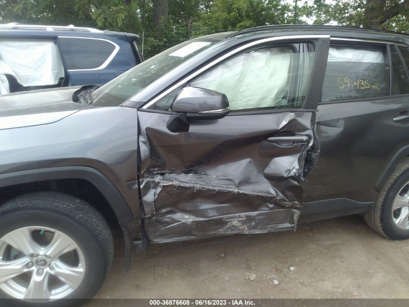 2019 TOYOTA RAV4 XLE - JTMP1RFV9KJ003348