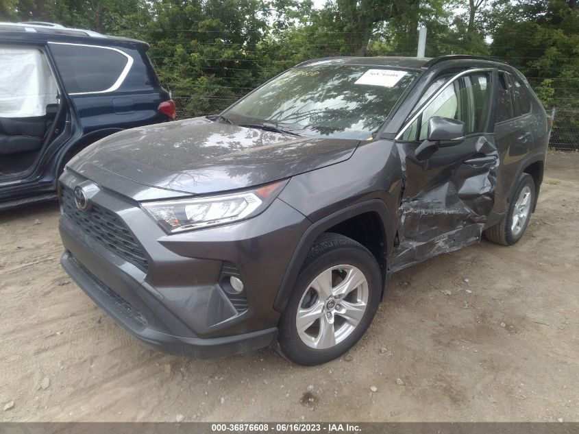 2019 TOYOTA RAV4 XLE - JTMP1RFV9KJ003348