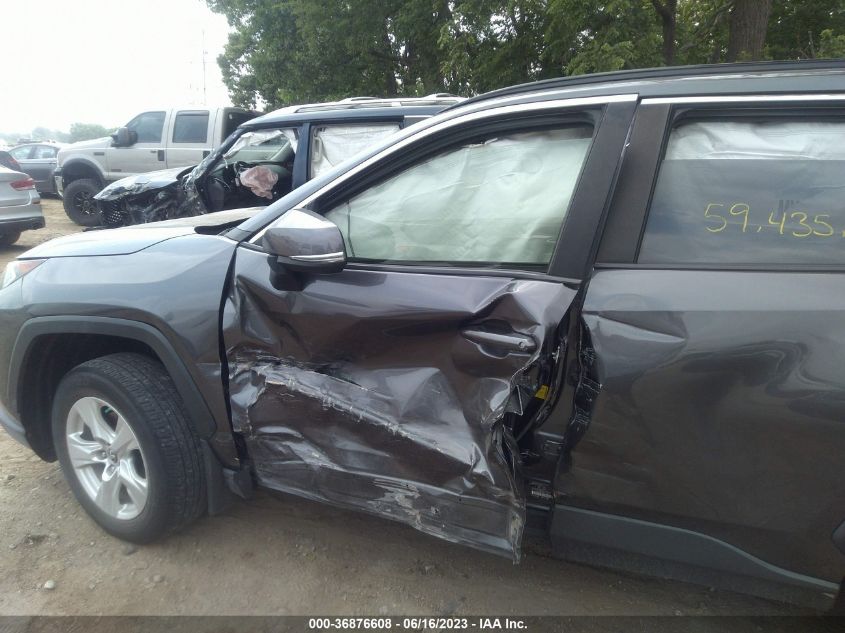 2019 TOYOTA RAV4 XLE - JTMP1RFV9KJ003348