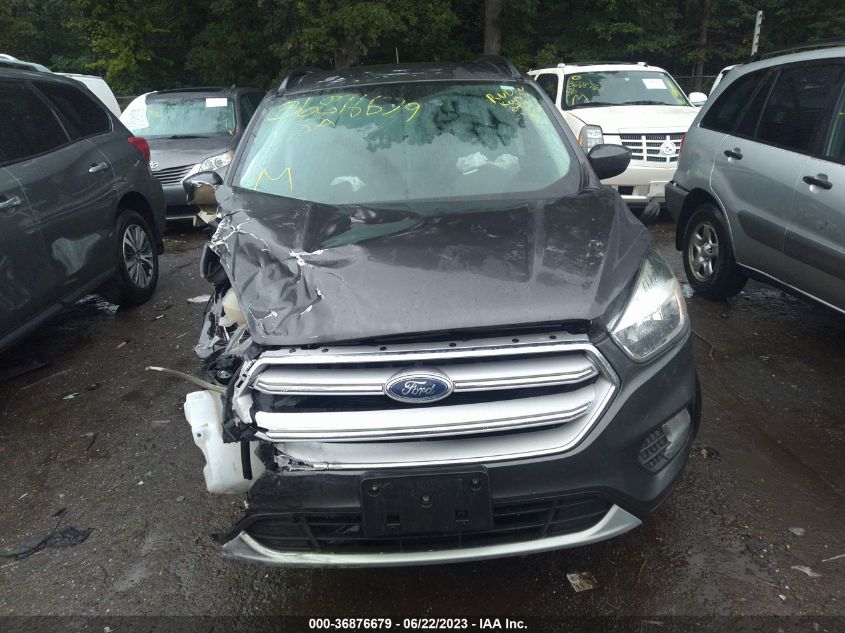 2018 FORD ESCAPE SE - 1FMCU0GD5JUA17909