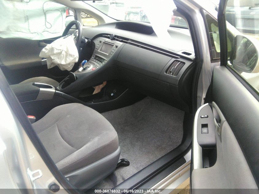 2015 TOYOTA PRIUS FOUR - JTDKN3DUXF0403484