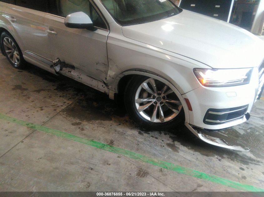 2017 AUDI Q7 PREMIUM PLUS - WA1LAAF77HD027294