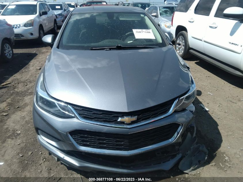 2018 CHEVROLET CRUZE LT - 1G1BE5SM4J7140478