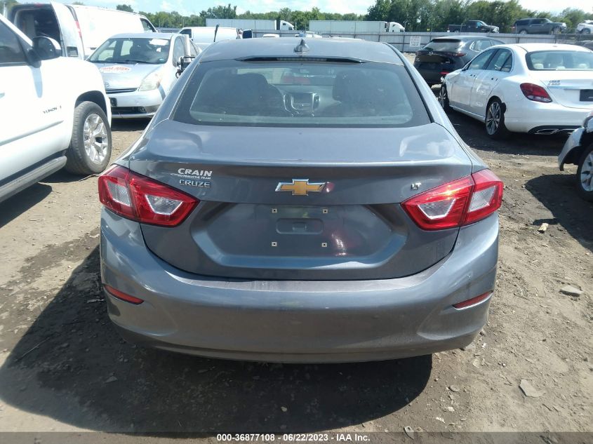 2018 CHEVROLET CRUZE LT - 1G1BE5SM4J7140478