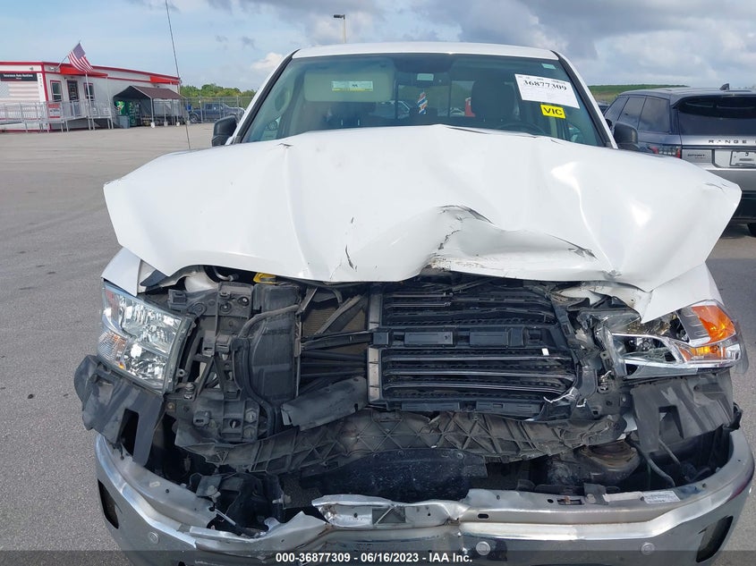 VIN 1C6RR6GG0JS317924 2018 RAM 1500 BIG HORN