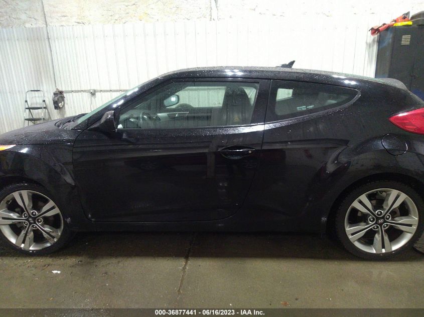 2016 HYUNDAI VELOSTER - KMHTC6AD0GU255027