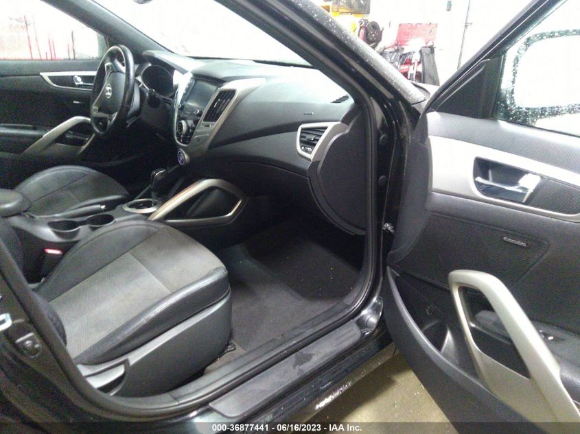 2016 HYUNDAI VELOSTER - KMHTC6AD0GU255027