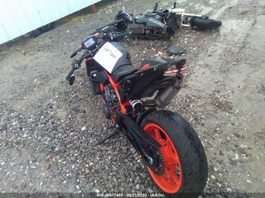 2022 KTM 890 DUKE R VBKTU9407NM830201