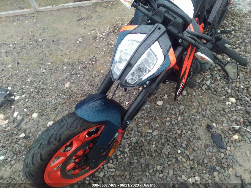 2022 KTM 890 DUKE R VBKTU9407NM830201