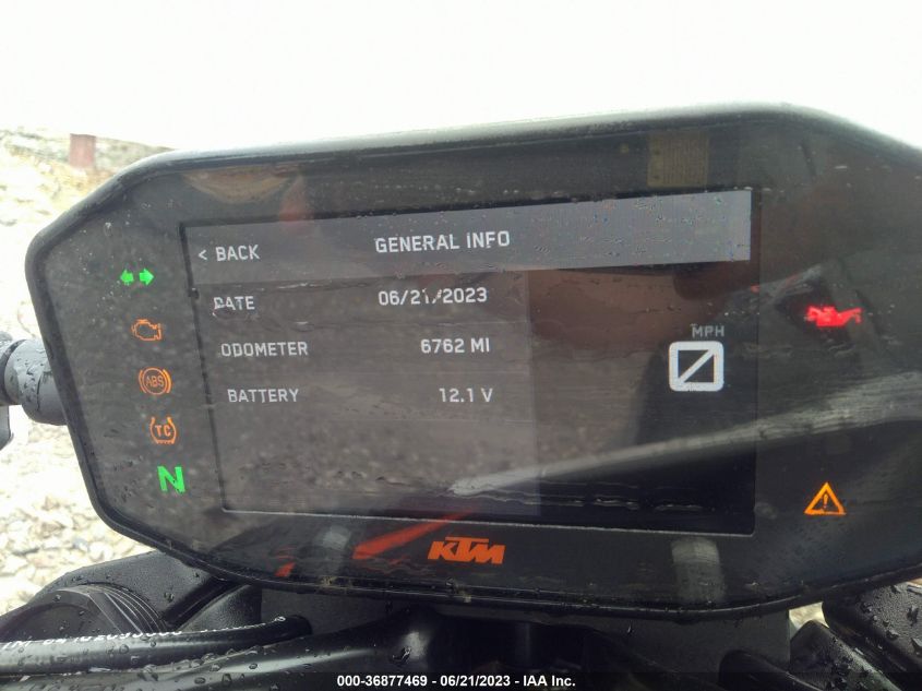 2022 KTM 890 DUKE R VBKTU9407NM830201