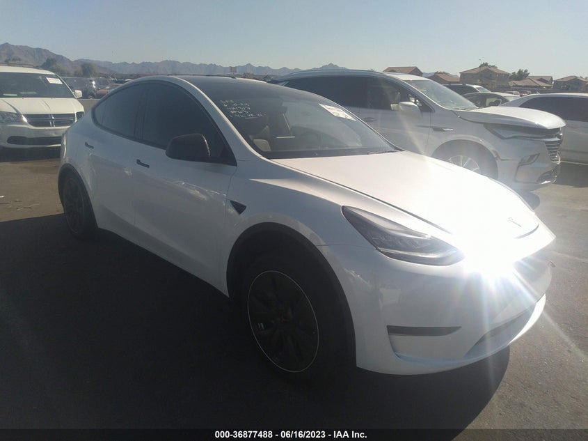 VIN 7SAYGDEEXPA105571 2023 TESLA MODEL Y LONG RANGE