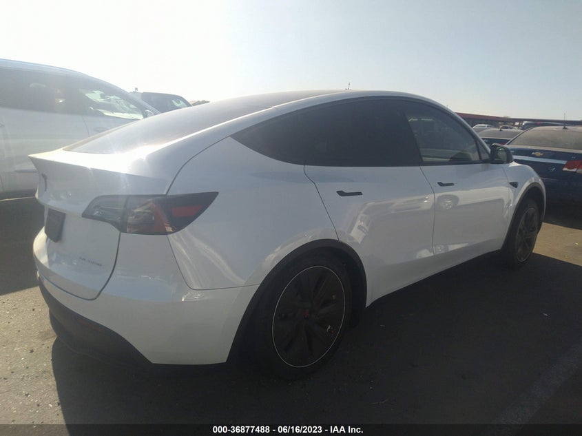 VIN 7SAYGDEEXPA105571 2023 TESLA MODEL Y LONG RANGE