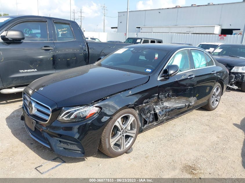 2019 MERCEDES-BENZ E-CLASS E 300 - WDDZF4JB6KA561531