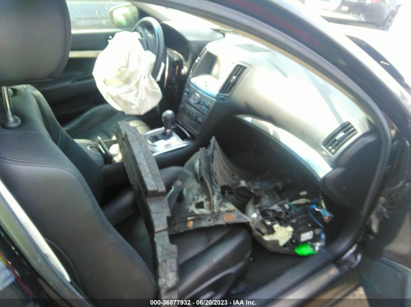 2015 INFINITI Q40 JN1CV6AR0FM651115