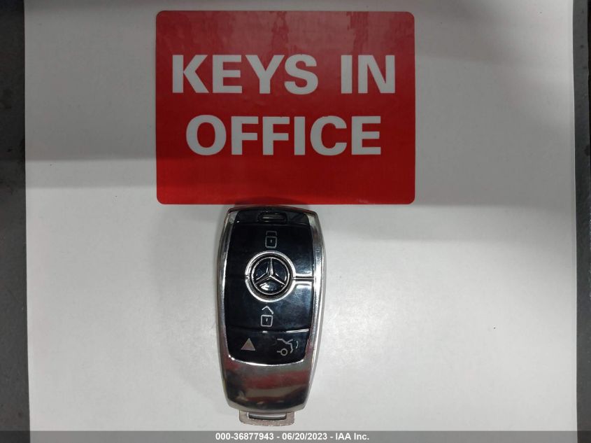 2018 MERCEDES-BENZ E-CLASS E 300 - WDDZF4KB0JA444251