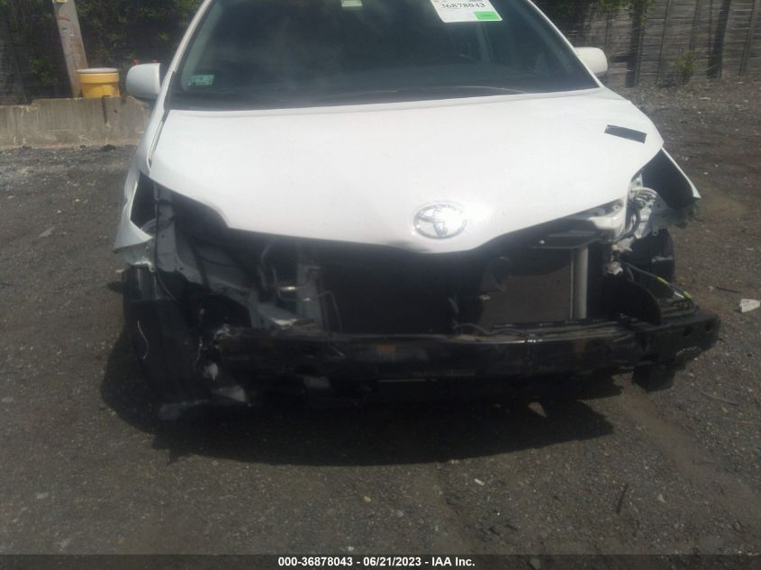 2017 TOYOTA SIENNA LE - 5TDKZ3DC0HS797119