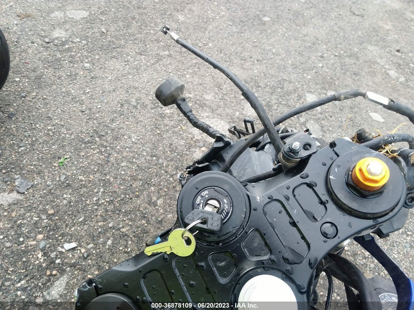 VIN JYARM38E6PA006592 2023 YAMAHA YZFR7