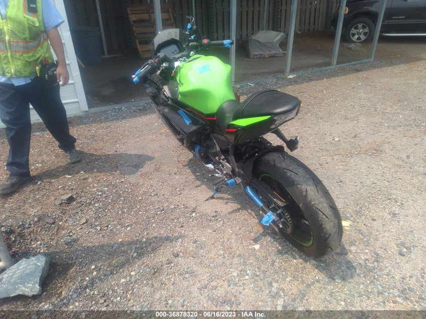 VIN ML5EXEN10NDA76217 2022 KAWASAKI EX650 N