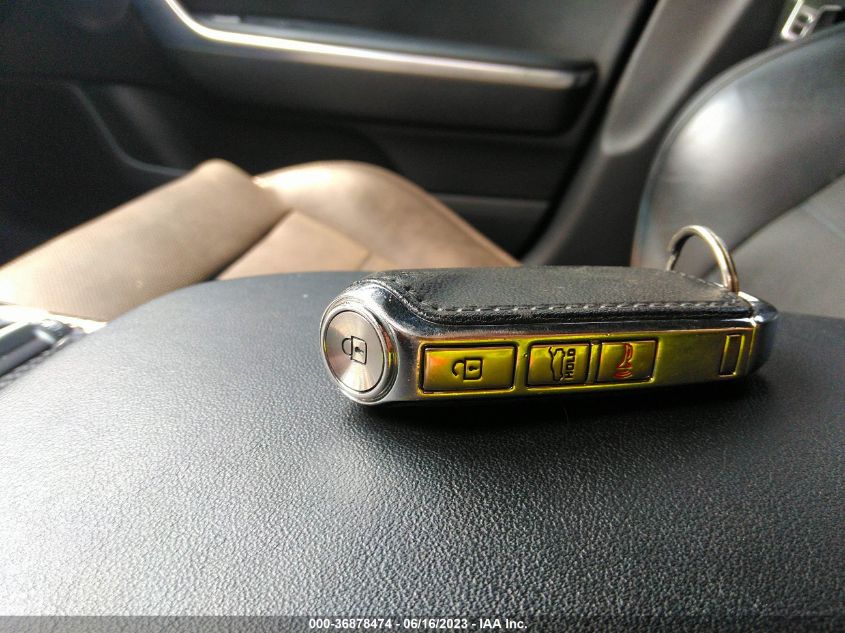 2019 KIA STINGER GT2 - KNAE55LC4K6044395