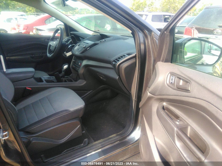 VIN 1FMCU0F75HUE32220 2017 FORD ESCAPE S