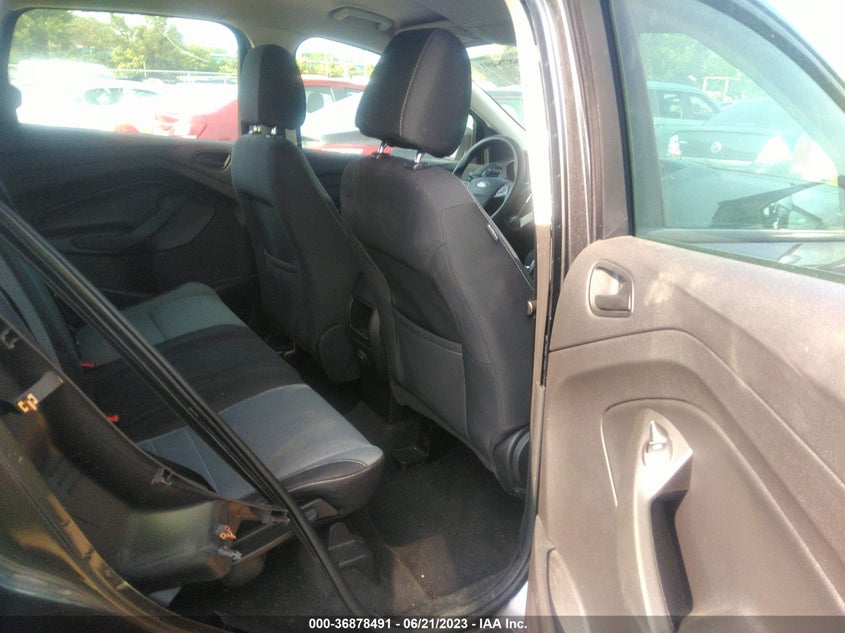 VIN 1FMCU0F75HUE32220 2017 FORD ESCAPE S