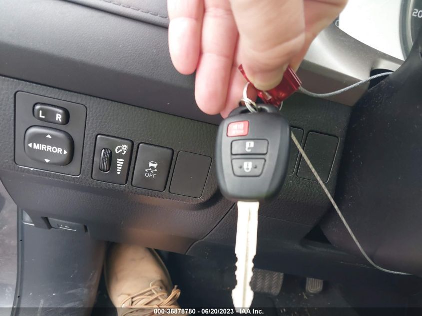 2015 TOYOTA RAV4 LE - JTMZFREVXFJ054388
