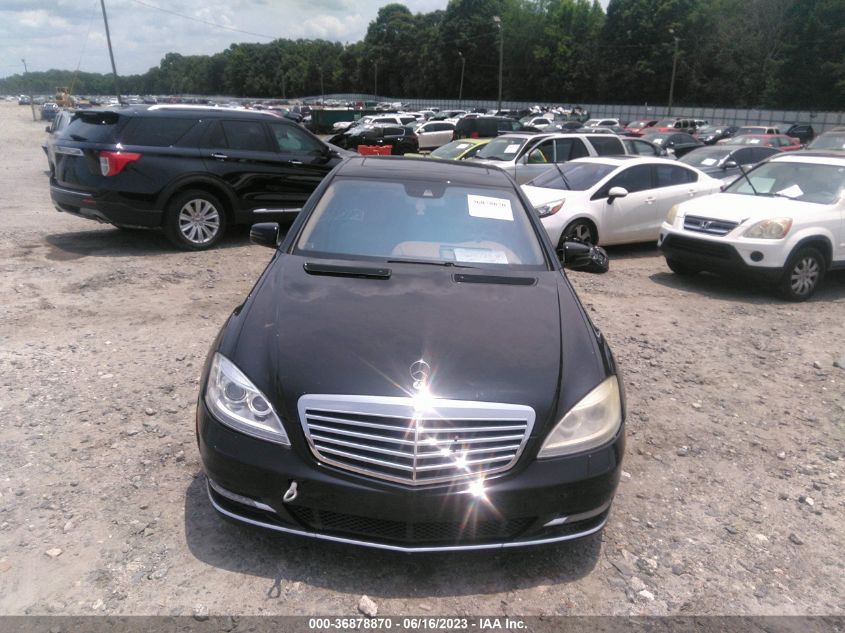 2013 MERCEDES-BENZ S-CLASS S 550 - WDDNG7DB3DA517109