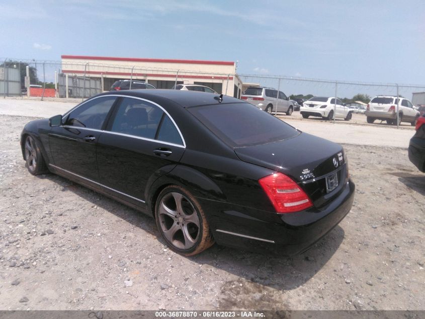 2013 MERCEDES-BENZ S-CLASS S 550 - WDDNG7DB3DA517109