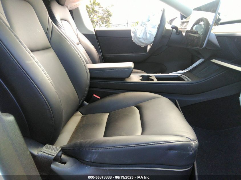 Auction sale of the 2021 TESLA MODEL Y , vin: 5YJYGDEE2MF232956, lot number: 36878888