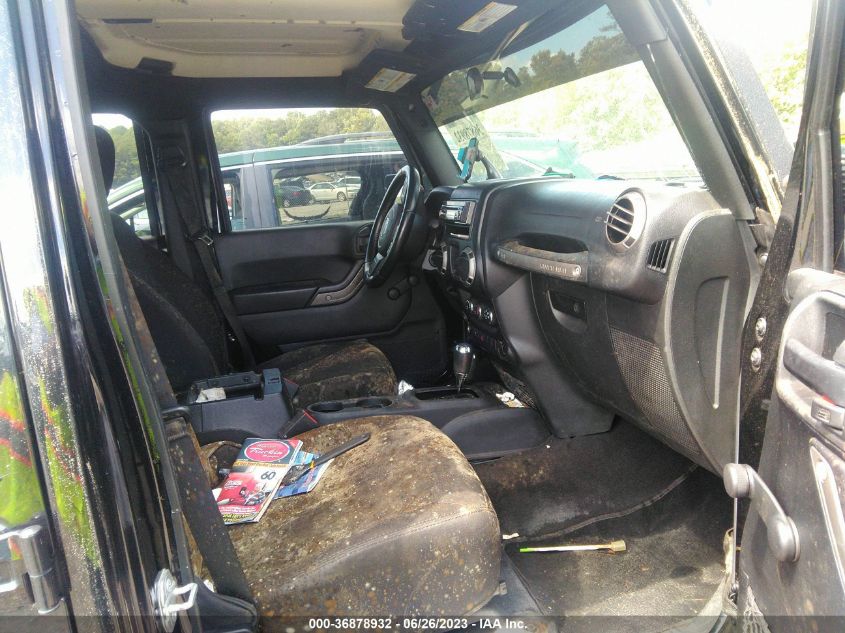 2015 JEEP WRANGLER UNLIMITED SPORT - 1C4BJWDG3FL525092